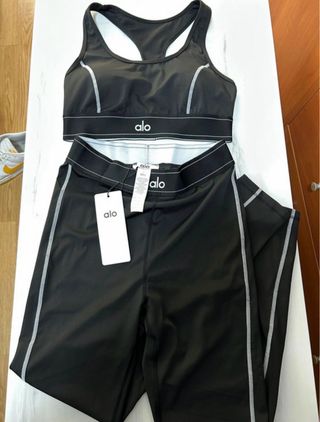 Conjunto deportivo Alo negro