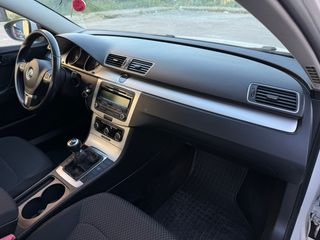 Volkswagen Passat 2011