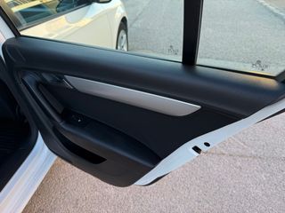 Volkswagen Passat 2011