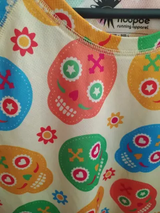 Camiseta running calaveras multicolor