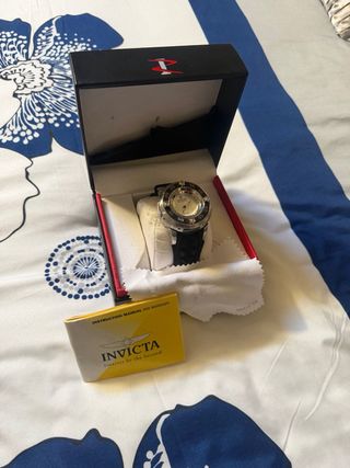 Reloj Invicta Cuarzo Suizo 5 relojes en 1