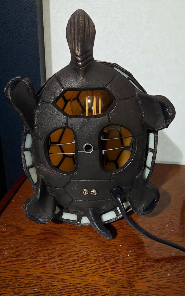 Lampada tartaruga stile Tiffany