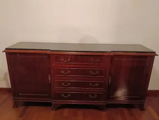 Aparador antiguo madera y mármol