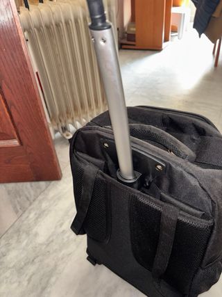 Maleta pequeña negra