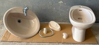 Lavabo y bidé color visón