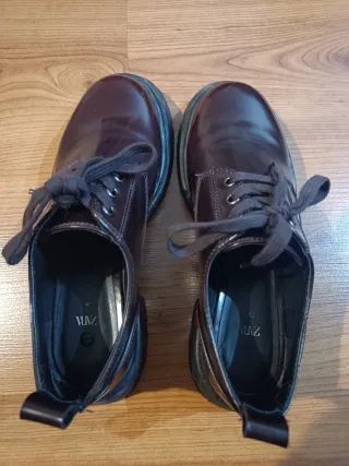 Mocasines Zara color granate