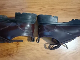 Mocasines Zara color granate