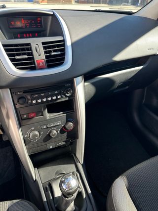 !Peugeot 207 162mil km!