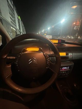 Citroen C4 2008    100.000km