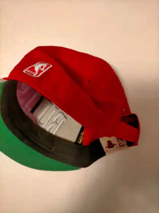 Cappellino Bulls rosso e grigio