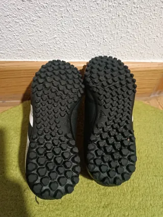 Botas de fútbol Adidas Predator niño talla 33