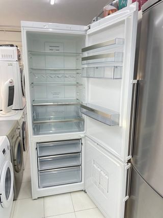 NEVERA Siemens Combi Blanca