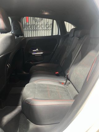 Mercedes-Benz GLA 200 D AMG