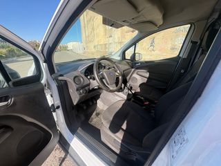 Ford Tourneo Courier 2022 iva deducible