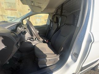 Ford Tourneo Courier 2022 iva deducible