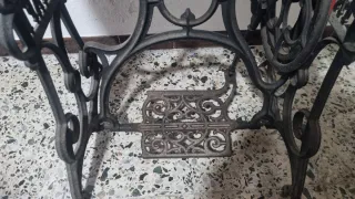 Máquina de coser antigua marca Pfaff