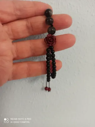 Pulsera con flor y cuentas, estilo gótico