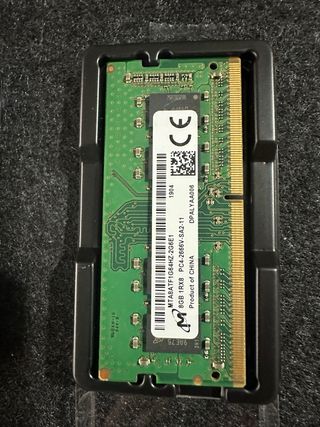 2x Micron 8GB DDR4 PC4-2666V RAM