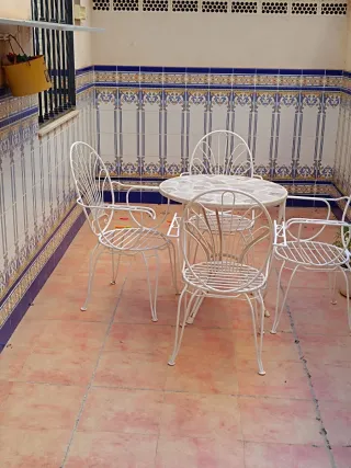 Piso bajo con ascensor en alquiler.