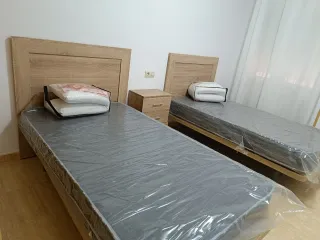 Piso bajo con ascensor en alquiler.