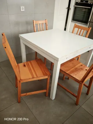 Mesa comedor extensible blanca y madera