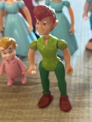 Collezione di figure di personaggi di Peter Pan Disney