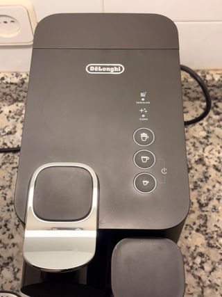 Cafetera Nespresso Lattissima One Negra