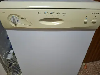 Bandejas y cesta cubertero lavavajillas Bluesky BL