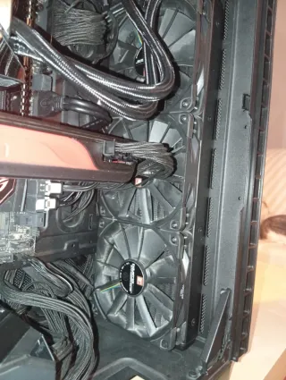 PC Gaming ASUS Negro/Rojo  Acepto cambios