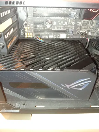 PC Gaming ASUS Negro/Rojo  Acepto cambios