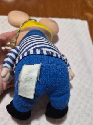 Topogigio pupazzo vestito