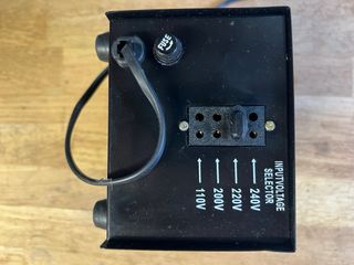 Transformador Topow ST-500 220V/110V