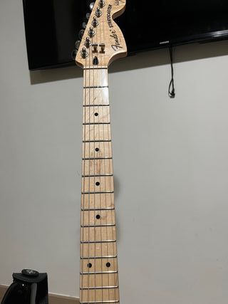 Guitarra Eléctrica Fender Stratocaster Negra