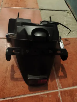 Piezas Moto 125 modelo Daelim besbi del año 2018.