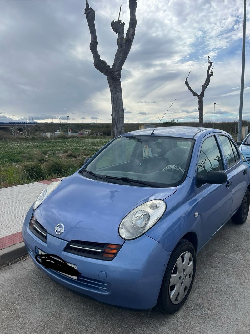 Nissan Micra 2003 - foto 1