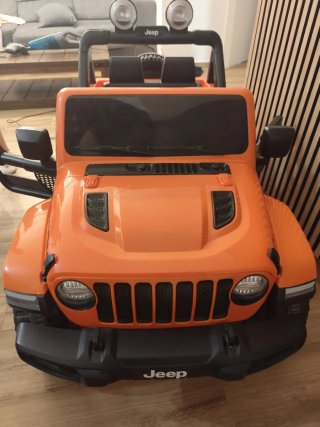 Auto elettrica Jeep a 2 posti arancione