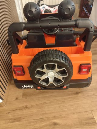 Auto elettrica Jeep a 2 posti arancione