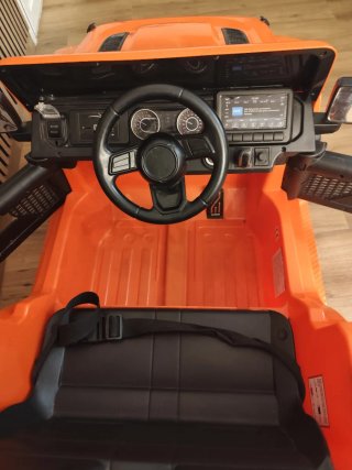 Auto elettrica Jeep a 2 posti arancione