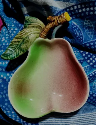 Piadina in Ceramica Vintage a Forma di Pera