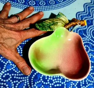 Piadina in Ceramica Vintage a Forma di Pera