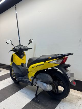 Honda SH125i Scooter!