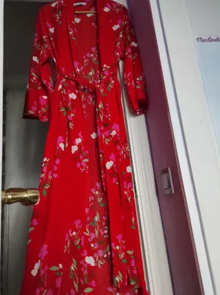Kimono Zara floral rojo