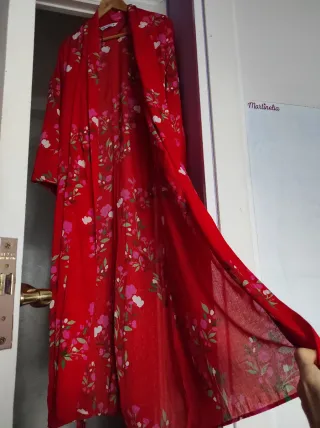 Kimono Zara floral rojo
