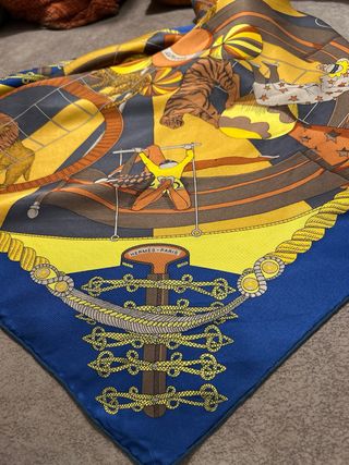 Pañuelo Hermes Carré Circo Azul y Amarillo