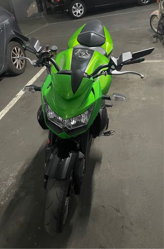 Kawasaki Z750 Verde