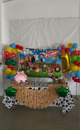 Fondo de cumpleaños La Granja de Zenón