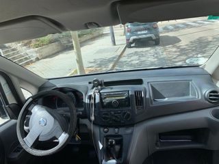 Nissan NV200 2010