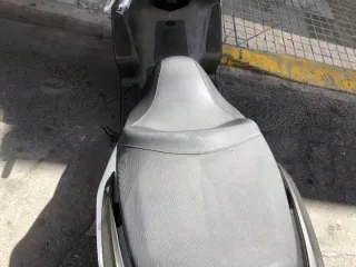 Kymco Super Dink 125 – Scooter Ciudad y Carretera