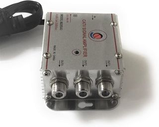 Amplificador Señal TV Digital/Analógica 3 Salidas