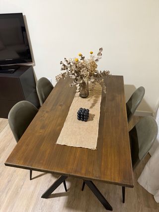 Mesa comedor madera y metal negro